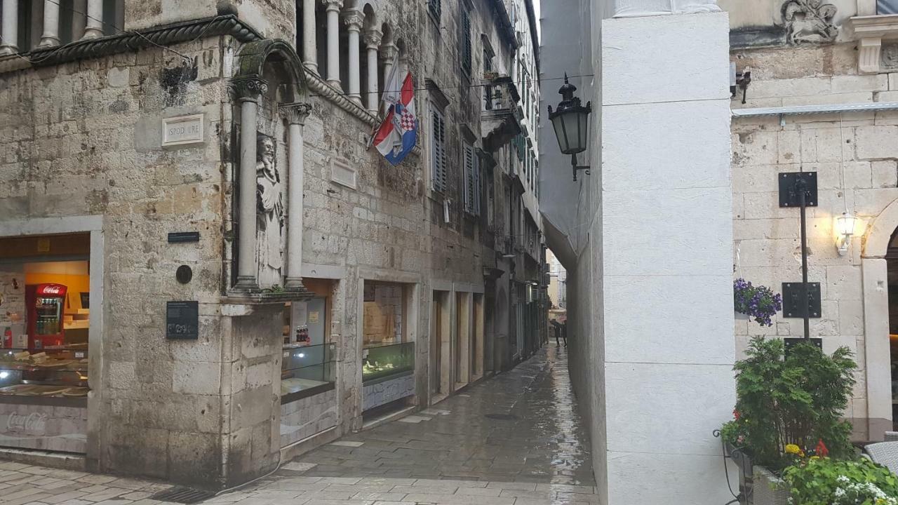 Ciprianis City Center Split Bagian luar foto