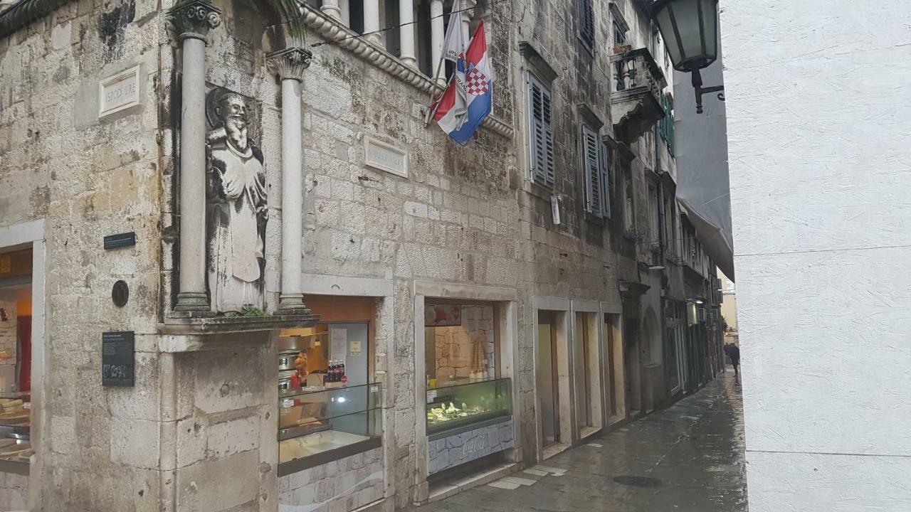 Ciprianis City Center Split Bagian luar foto