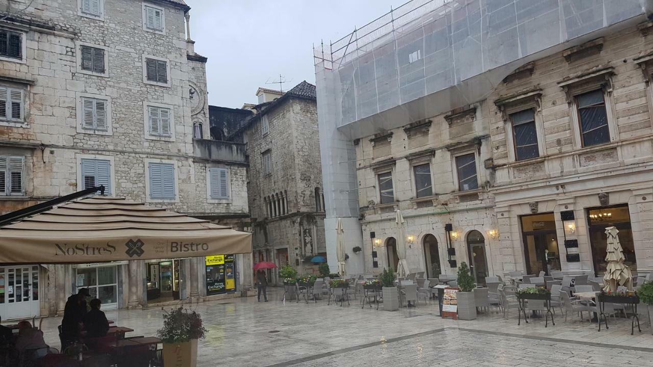 Ciprianis City Center Split Bagian luar foto
